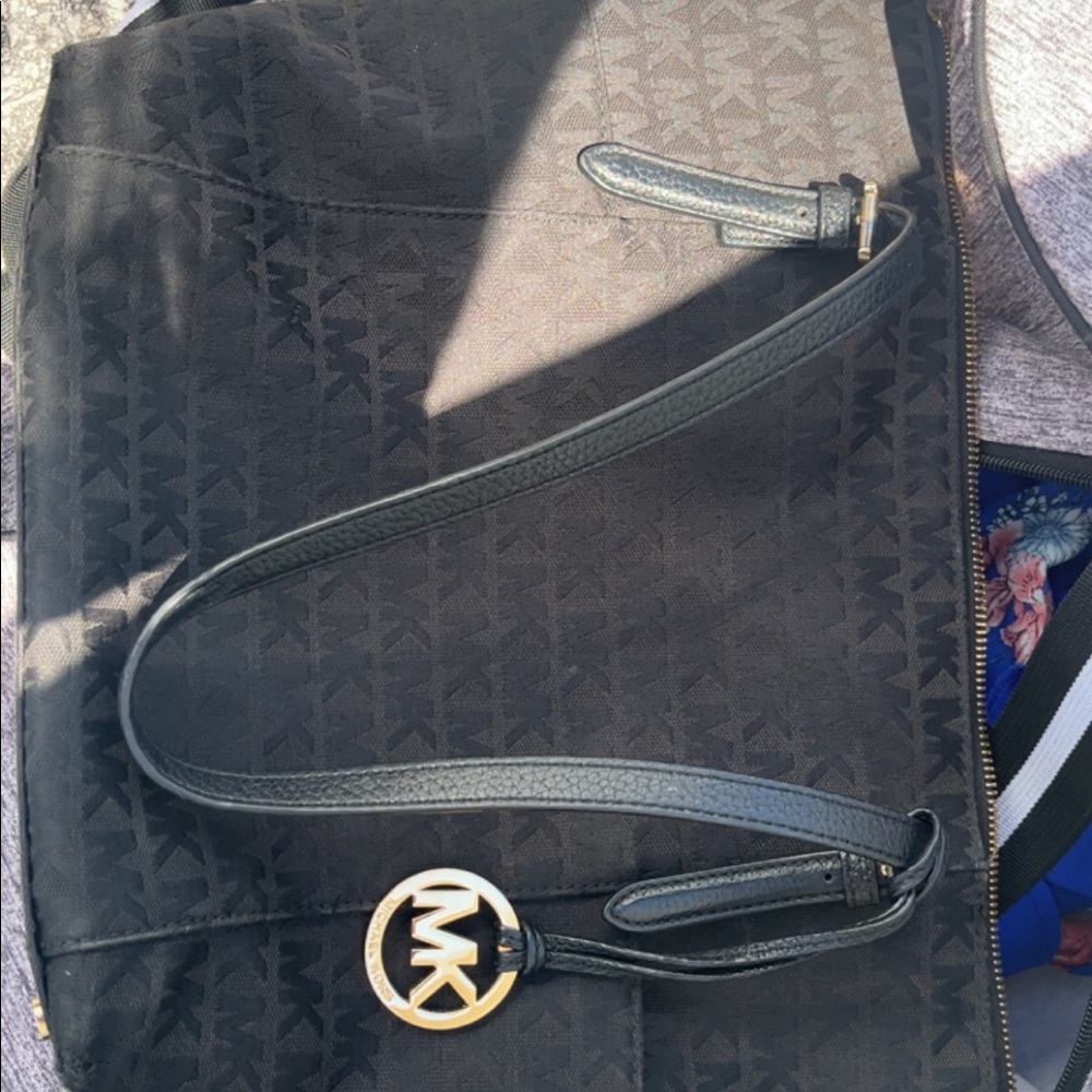 Canvas print black great condition MK purse